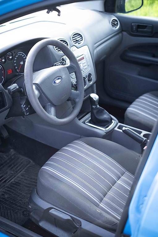 Ford Automobili: FORD FOCUS 1.6i 16V – Usato da Neuenkirch venduto da Speedy2001 2