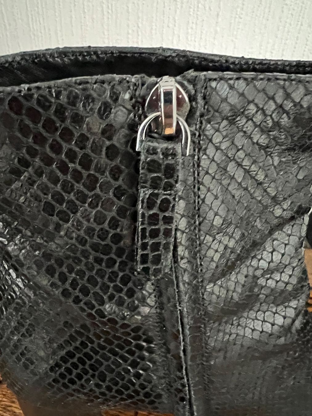 Massimo Dutti Scarpe da donna: Massimo Dutti Stivaletti con tacco neri – Usato da Lausanne venduto da dia_xs9l 3