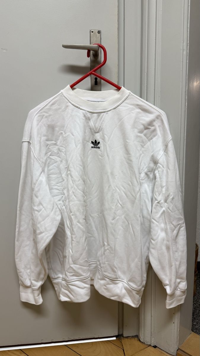 Adidas Pullover & Sweatshirts: Adidas Sweatshirt, relaxed fit – Gebraucht aus Bern von ame_q9d2