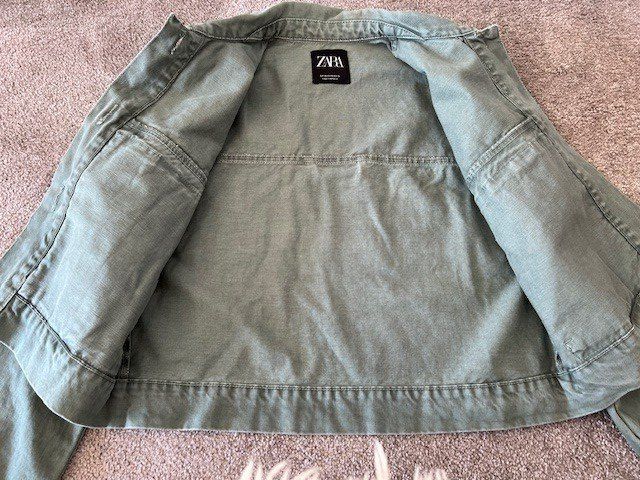 Zara Giacche: Salbeigrüne Jeansjacke, Gr. XS – Nuovo (secondo la descrizione) da Küsnacht ZH venduto da Line_1967 1