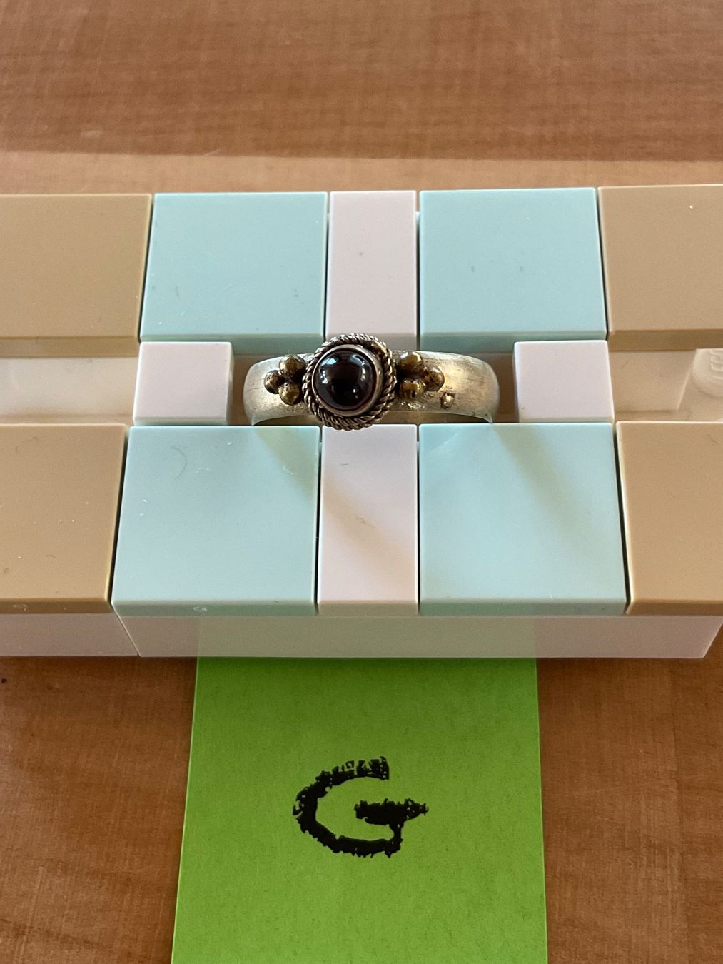 Anelli: Fingerring mit Granat / Gr. 58 – Usato da Rümlang venduto da Sambas19