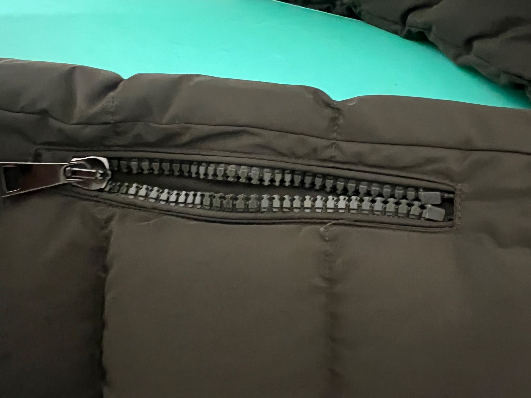 Moncler Giacche: Moncler Daunenjacke dunkelgrün – Usato da Uitikon Waldegg venduto da chrigi.ruch 7