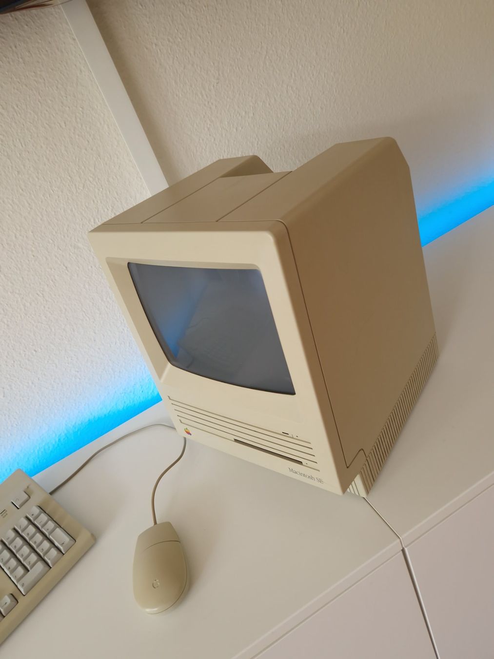 Apple PC: Apple Macintosh SE / 4MB RAM / 80MB HDD / läuft perfekt – Usato da Uster venduto da -FPS- 7