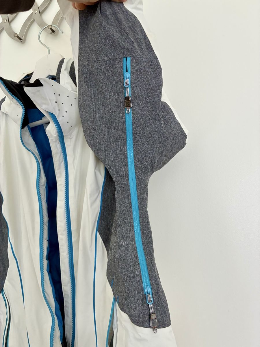 Salomon Jacken: Salomon Skijacke  – Neu (gemäss Beschreibung) aus Zollikon von vivienneberger 3