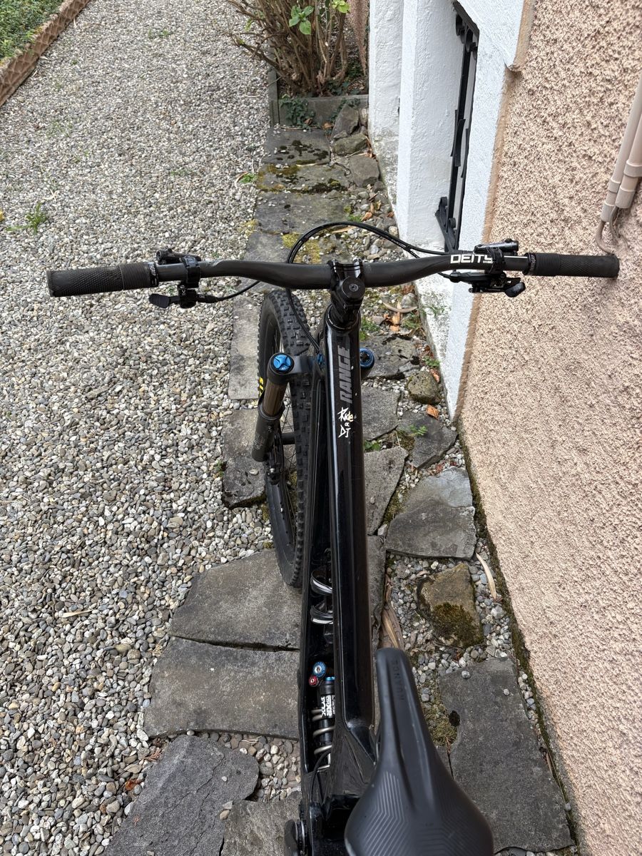 Norco Vélos: Norco Range C1  – D'occasion à Corseaux par dow_s6cj 9