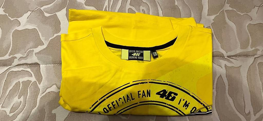 T-shirts: Original Valentino Rossi T-Shirt – D'occasion à Volketswil par mascalzone-latino