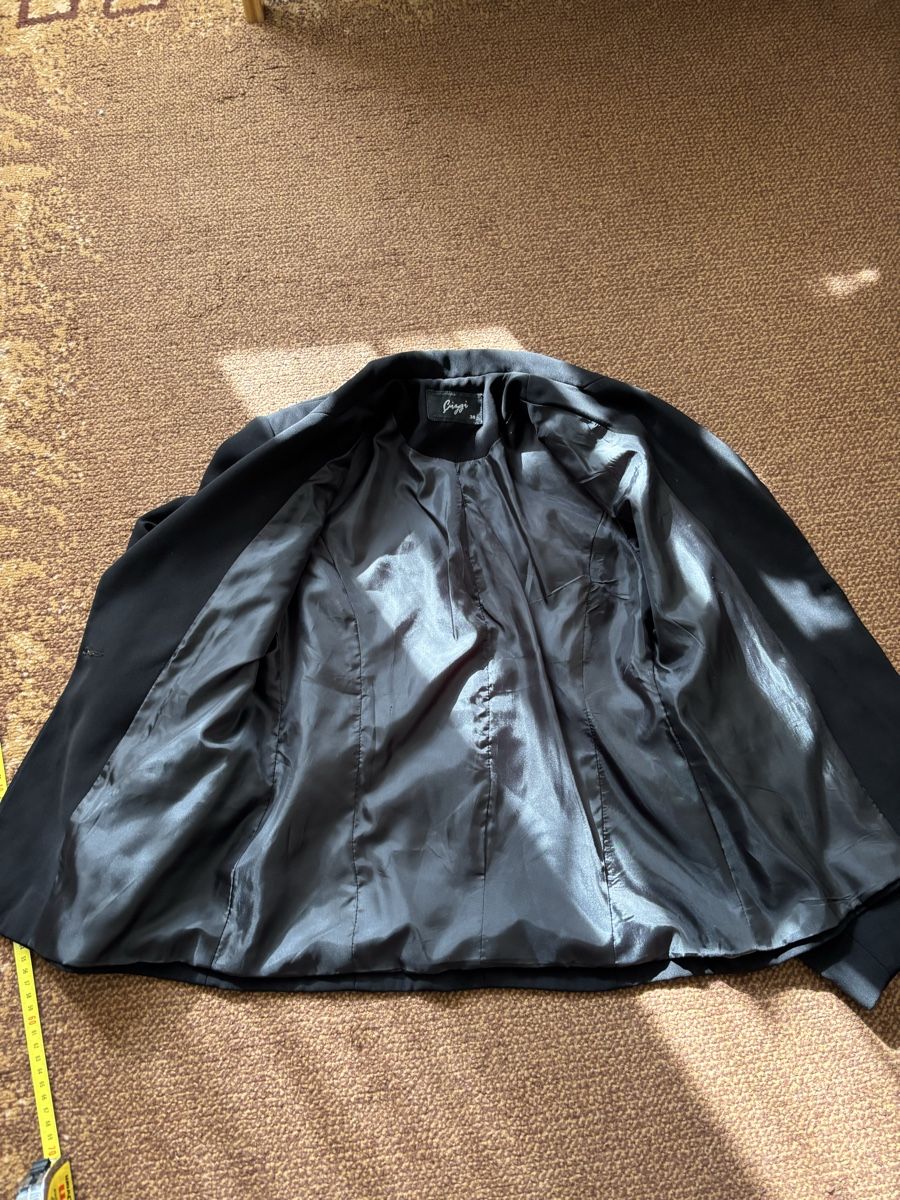 Completi: Blazer suit – Usato da Confignon venduto da Second_Hand_Ch 3