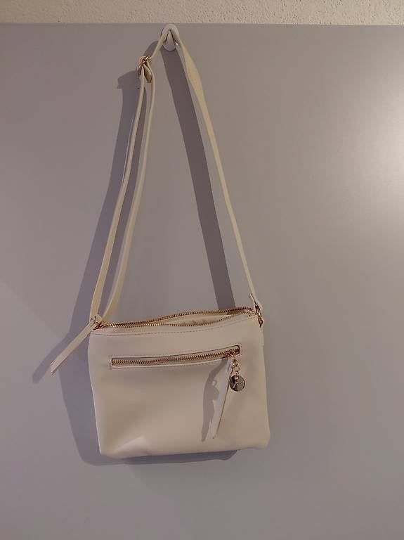 Taschen für Damen: Tasche – Gebraucht aus Silenen von yvonne.welti 1