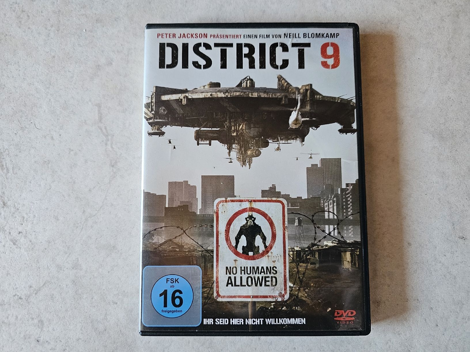 Tutti i DVDs: District 9  -  Ihr seid hier nicht willkommen – Usato da Schneisingen venduto da backstore24
