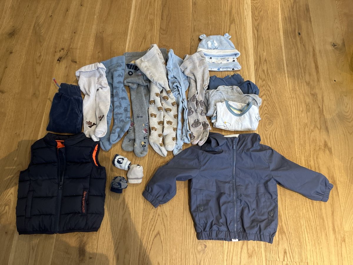 Kleiderpakete & -sets: Kleiderpaket 74/80 – Gebraucht aus Riehen von chr_h8fh