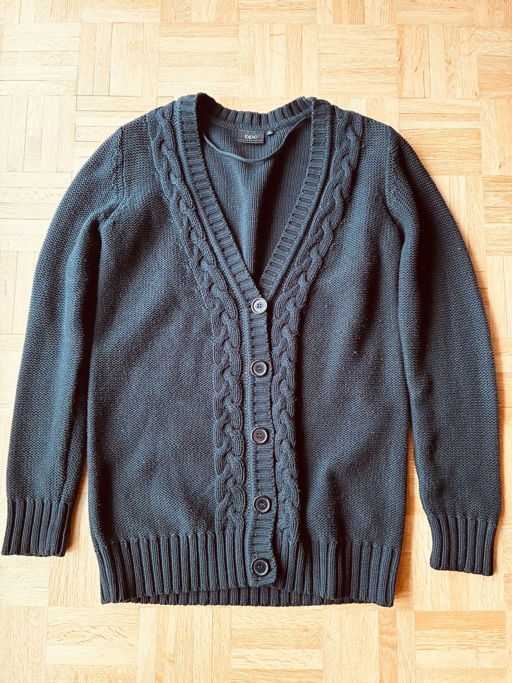 Giacche: Cardigan / Strickjacke/ Cardigan – Usato da Fribourg venduto da SD1910