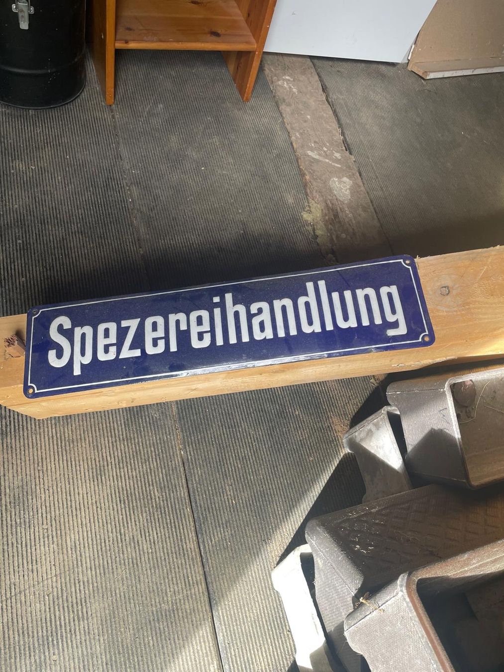 Schilder: 4 Emaillierte alte Schilder – Gebraucht aus Adelboden von Texasred