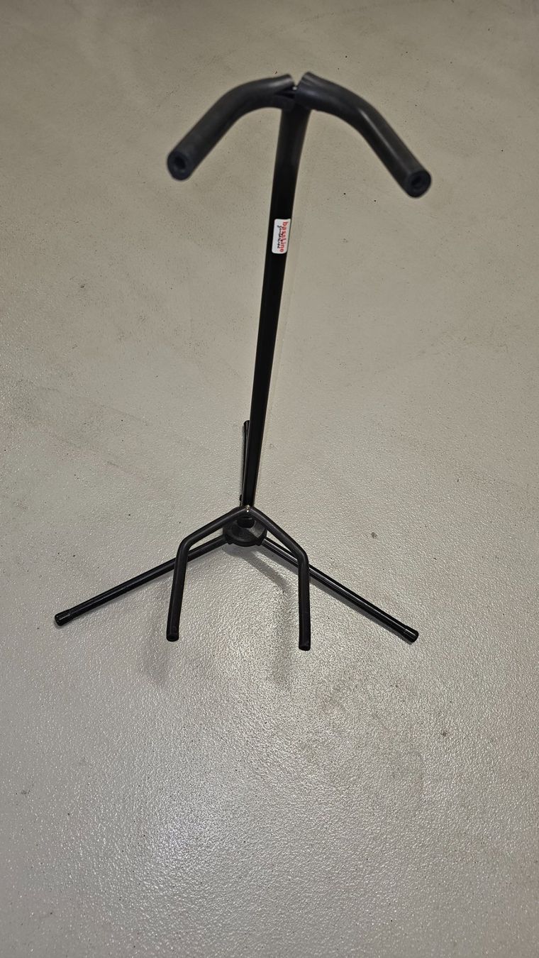 Supporti per strumenti musicali & leggii: Instrumenten Ständer – Usato da Hindelbank venduto da joss68