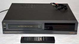 Videorecorder VHS Toshiba V-800SR  / RCA magnétoscope