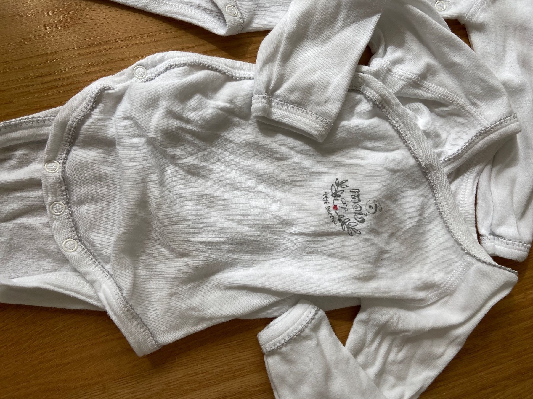 Petit Bateau Biancheria intima: Petit Bateau Langarm Bodies 3St Gr 67 – Usato da Zollikerberg venduto da Boston1981 1