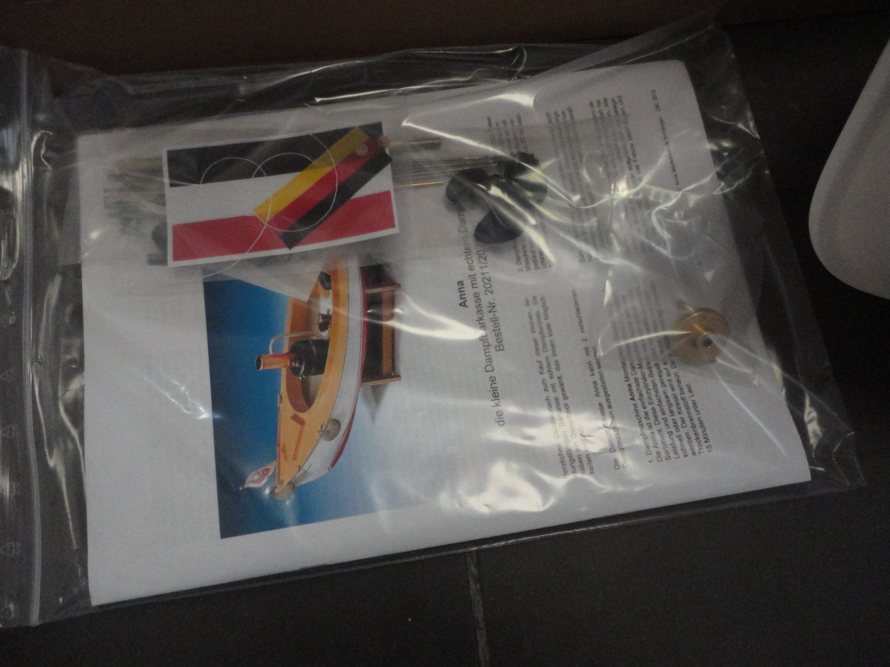 Modellismo RC: Anna II Dampfbarkasse Baukasten – Nuovo e nell'imballaggio originale da Horgen venduto da RcModell 2
