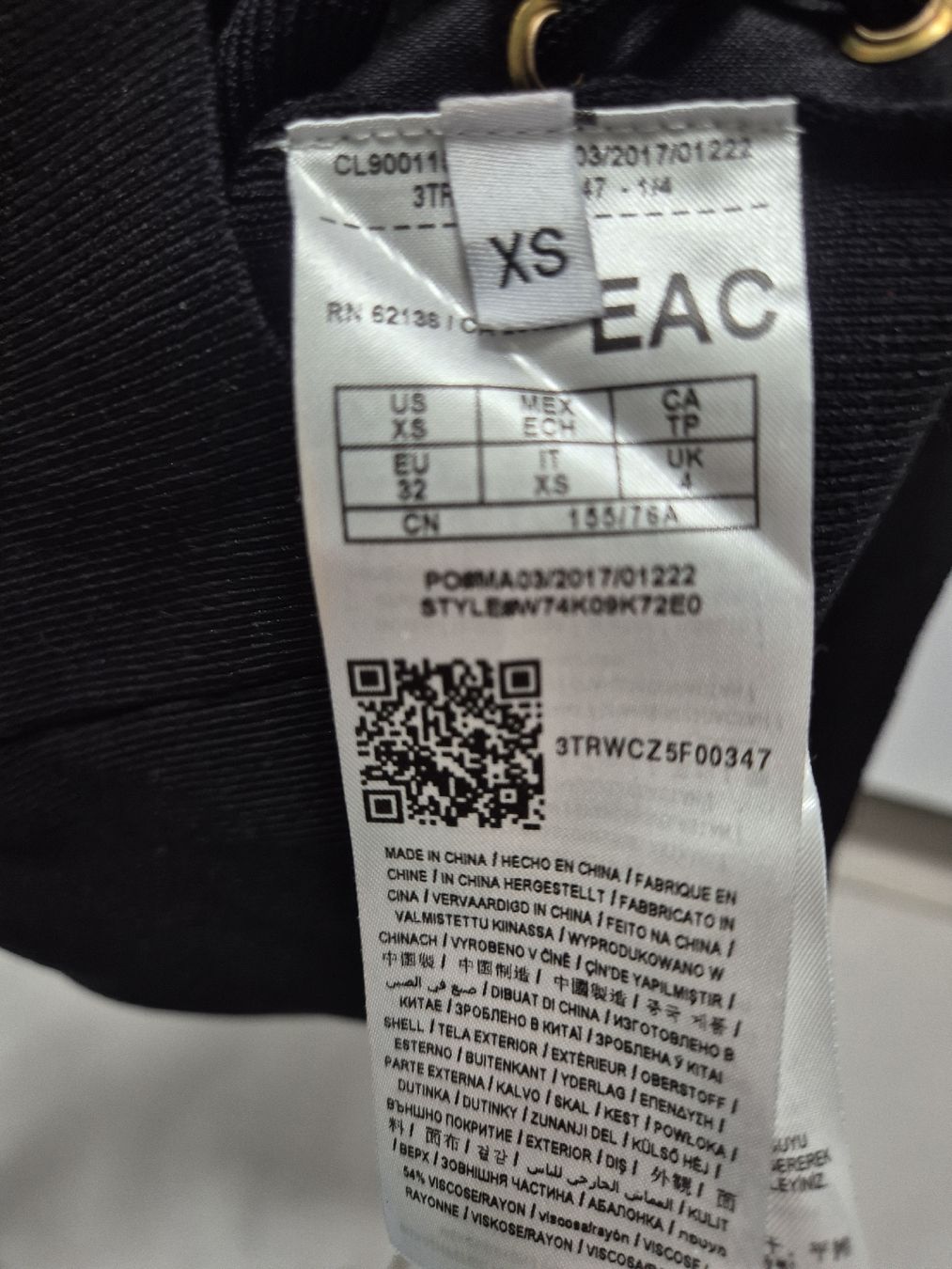 Guess Kleider: GUESS Kleid Gr.XS – Neu (gemäss Beschreibung) aus Volketswil von 2000ra 3
