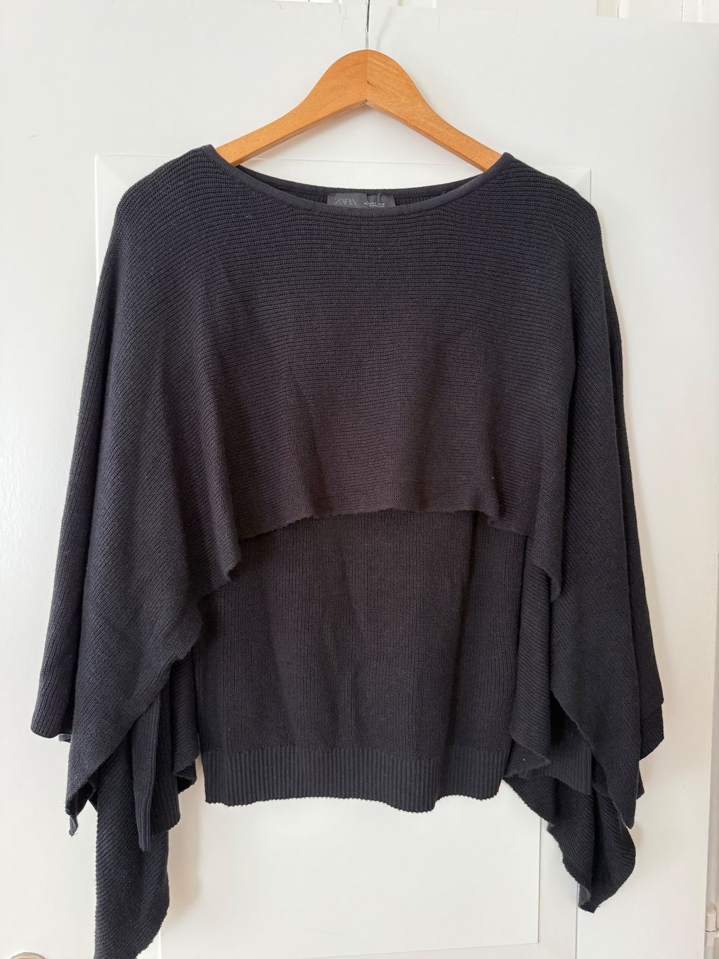 Zara Maglioni & Felpe: Pullover im Cape-Stil von Zara, Gr. S – Nuovo (secondo la descrizione) da Männedorf venduto da Frangipami