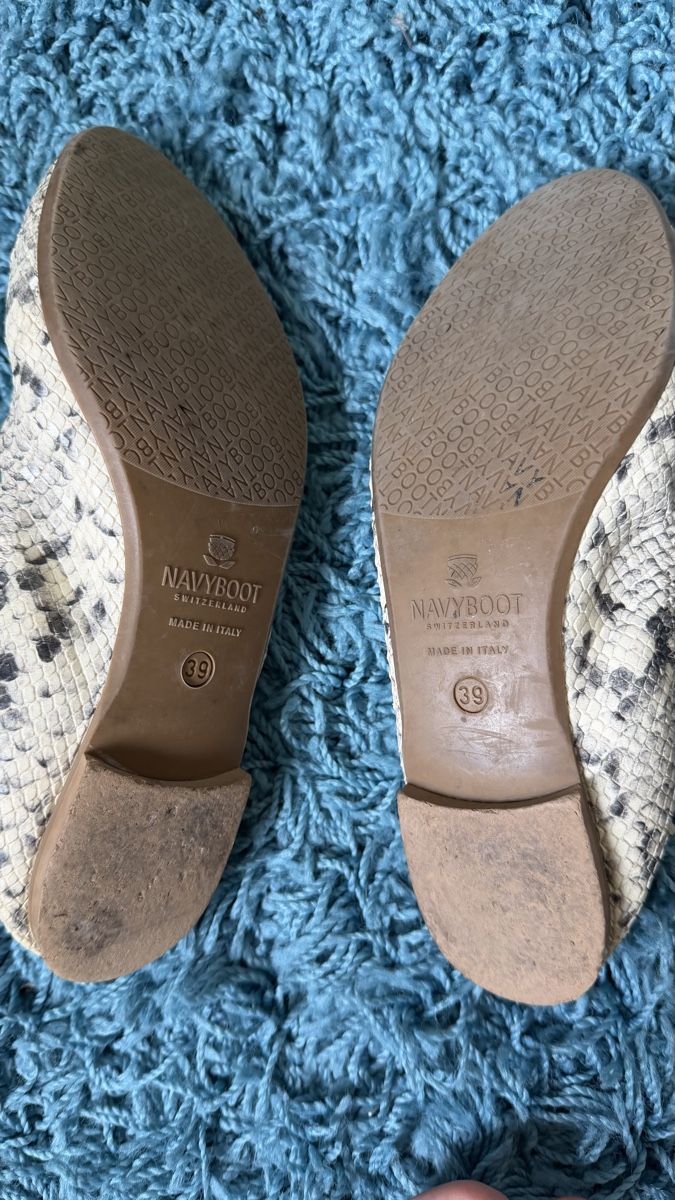 Navyboot Scarpe da donna: Ballerinas Navyboot Grösse 39 gebraucht – Usato da Kloten venduto da liu_65tx 1