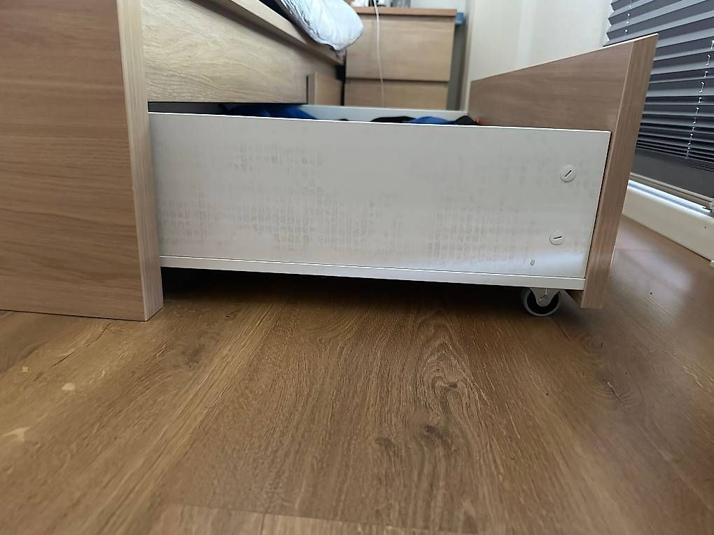 Ikea Letti: Bett MALM 180x200cm – Usato da Winterthur venduto da Kinuz13 3