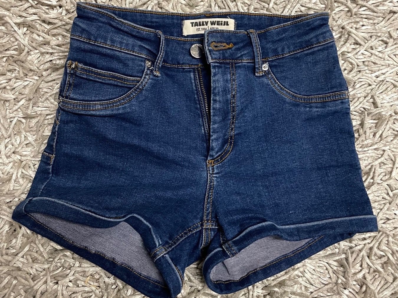 Jeans: 💙Blue Denim Shorts – Neuf (Voir description) à Urdorf par Anassor