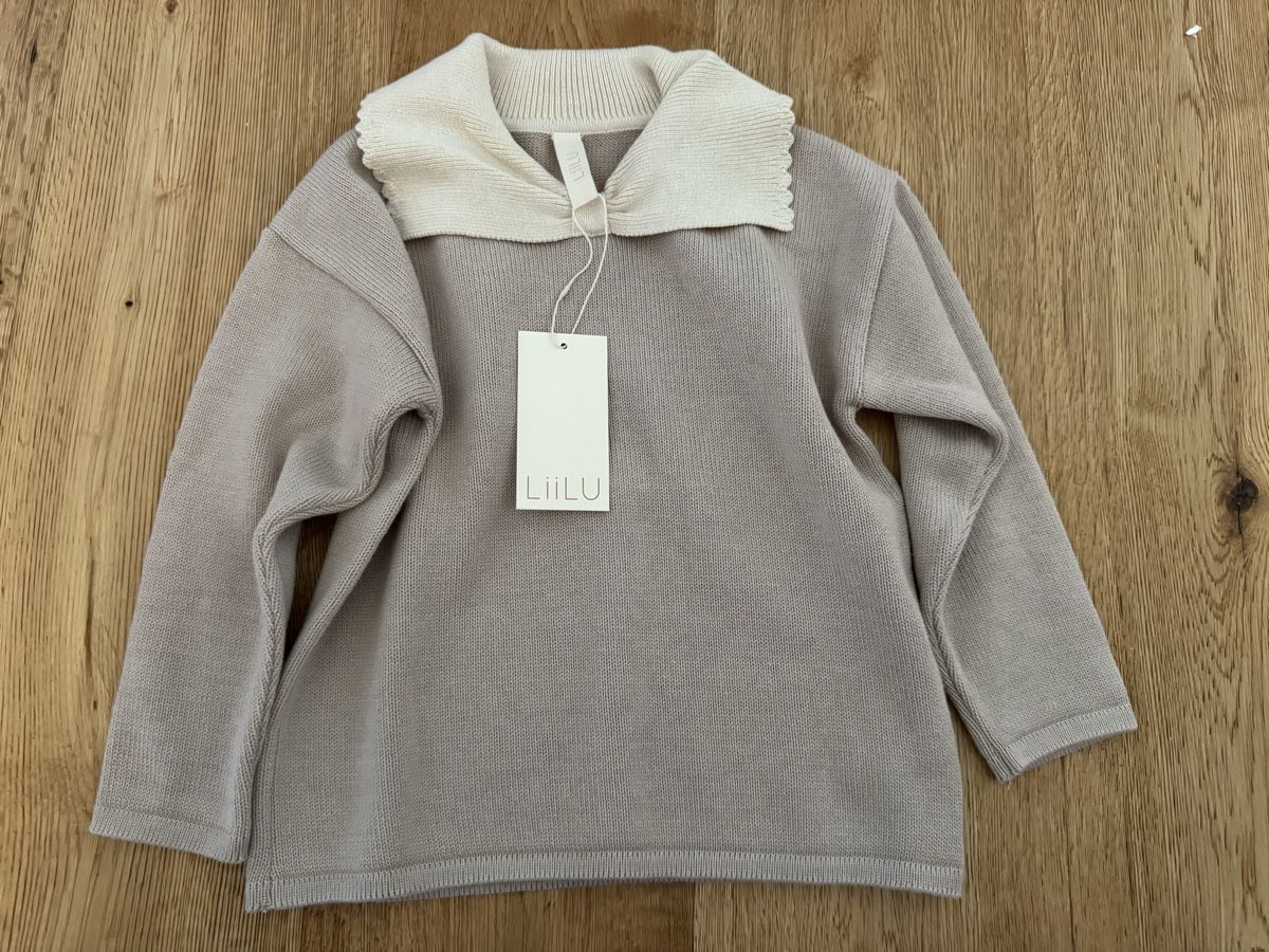 Pulls et sweat-shirts: Neu Liilu Pullover 8Y – Neuf avec emballage d'origine à Balgach par zreredein