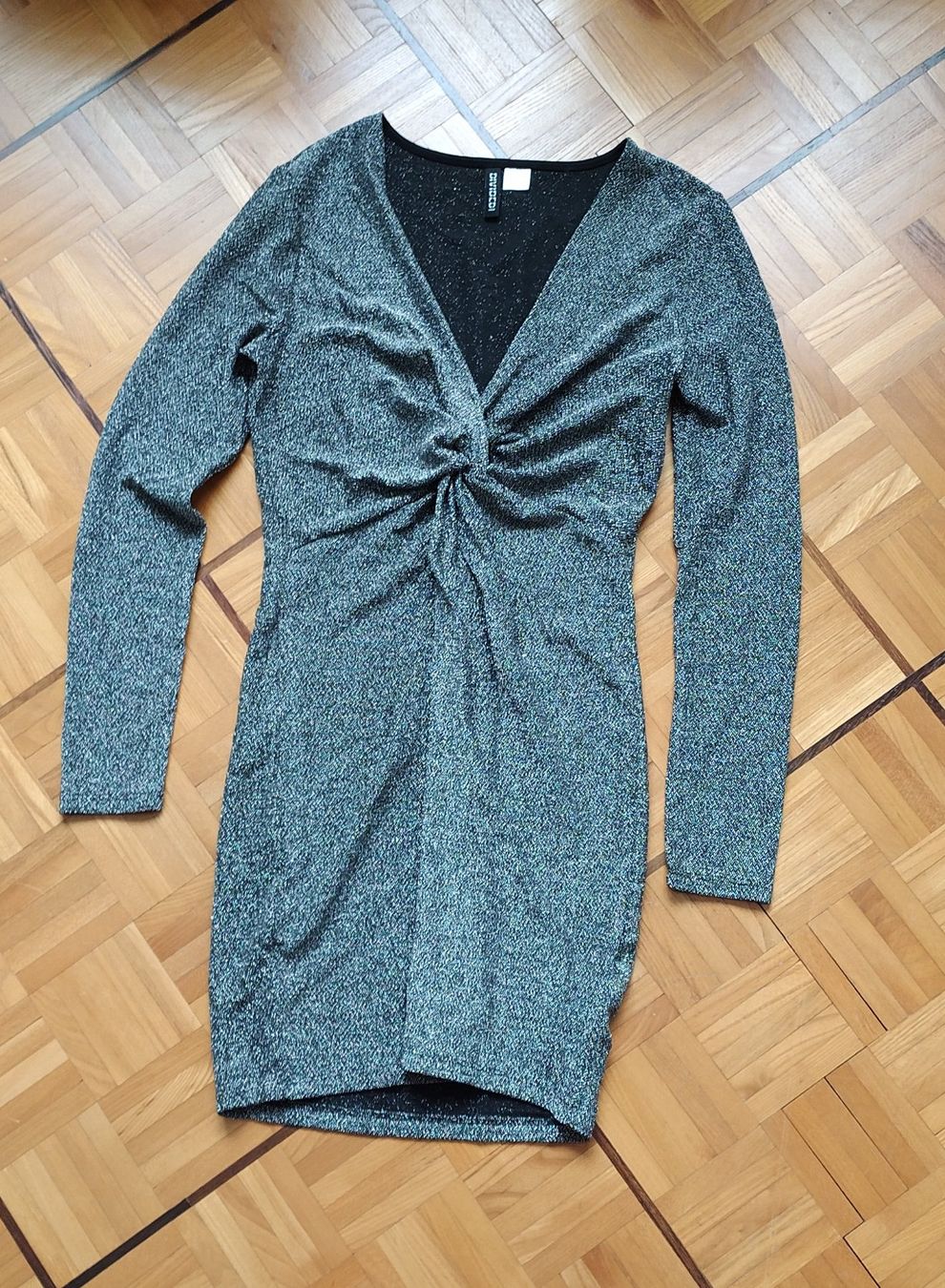H&M Vestiti: Robe argentée Divided / Kleid silber Divided – Nuovo e nell'imballaggio originale da Moutier venduto da ant_6dwq