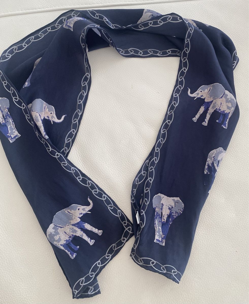 Foulard & Sciarpe: Seiden Schal 🌸 – Usato da Opfikon venduto da Luis144