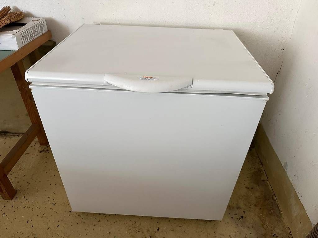 Fust Congelatori: Fust Gefriertruhe Novamatic – Usato da Brügg BE venduto da Tschusi_98
