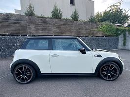 Mini Cooper 1.6 (2008) 110'630 km, Tuning, ab Platz