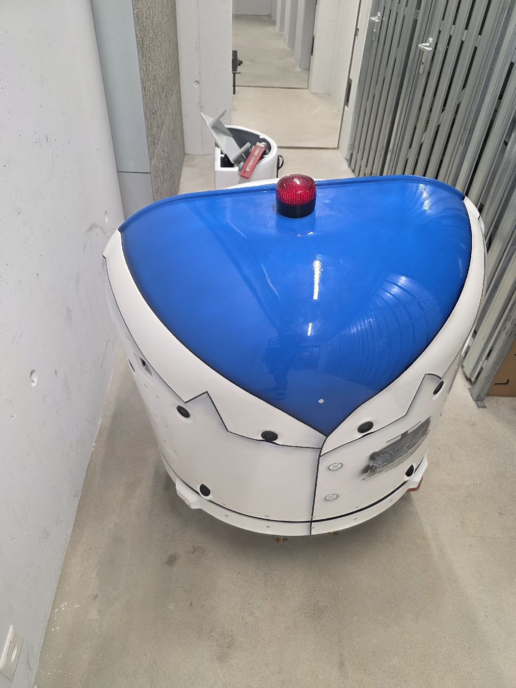 Cleanfix Tutte le macchine: Cleanfix roboter Ra660 m – Usato da Zürich venduto da Valj25 1