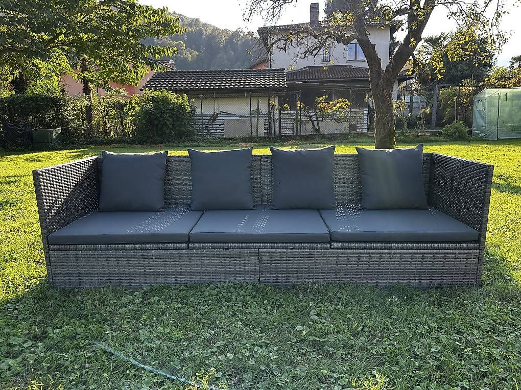 Sofas: Divano quattro posti per esterno  – D'occasion à Caslano par giu_h872 2