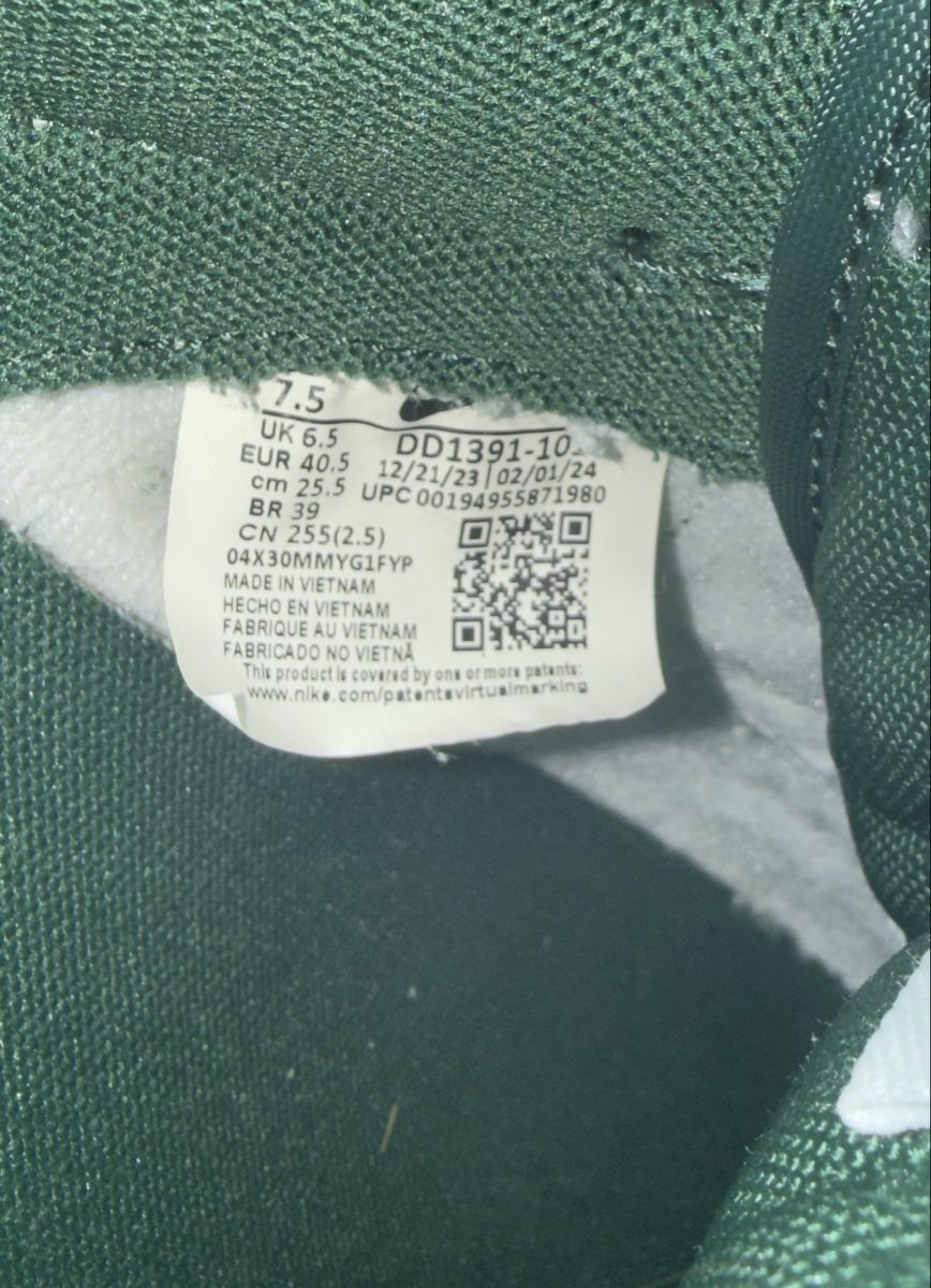 Nike Scarpe da uomo: Nike dunk Sneaker Grösse 40.5 – Usato da Huttwil venduto da Frede77 1