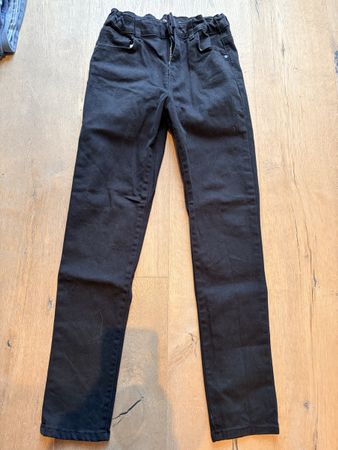 Jean noir skinny garçon taille 146 parfait état