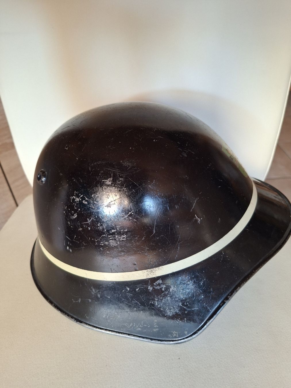 Schweizer Armee Uniformi & Effetti personali: Antiker Schweizer Feuerwehr Stahlhelm – Usato da Schwanden Sigrisw venduto da len_9yqg 1
