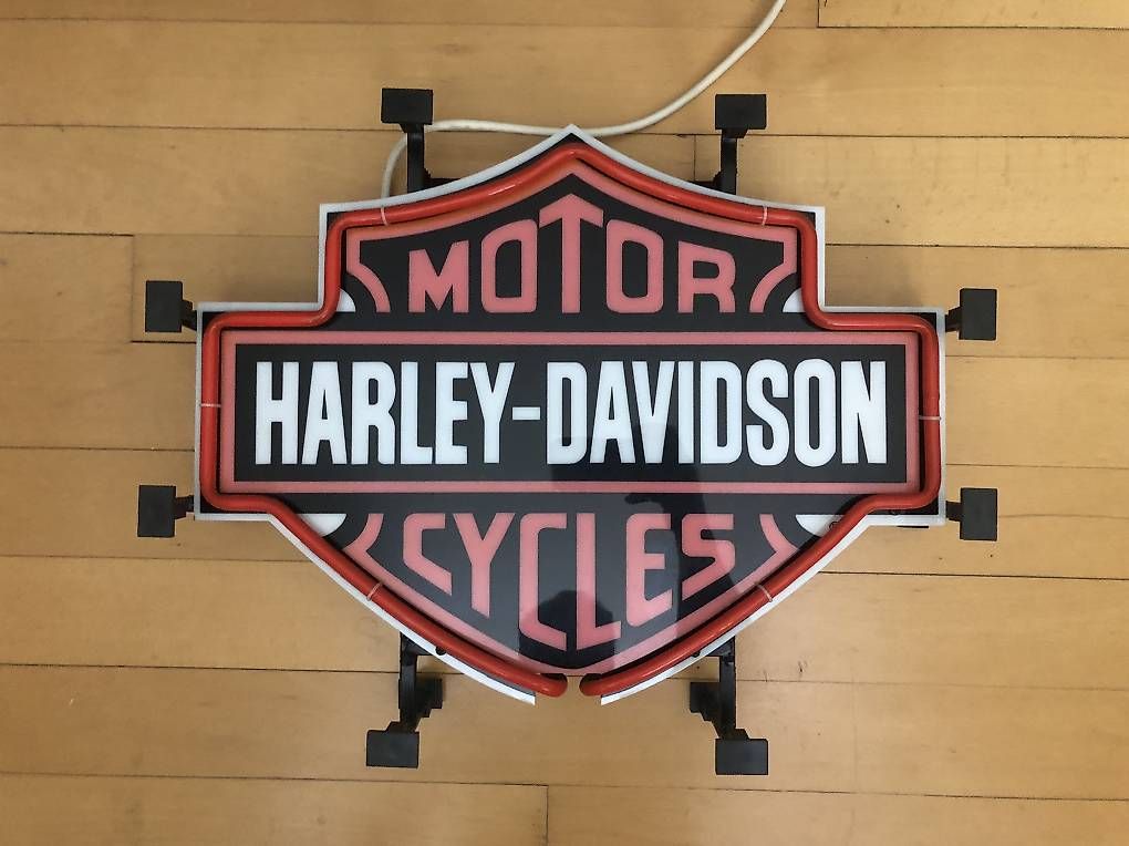 Insegne: Harley Davidson Neon Reklame – Usato da Luzern venduto da Nautico
