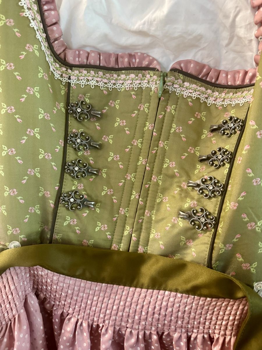 Krüger Kleider: Krüger Dirndl gr. 44 – Gebraucht aus Dierikon von FraeuleinMaus17 3