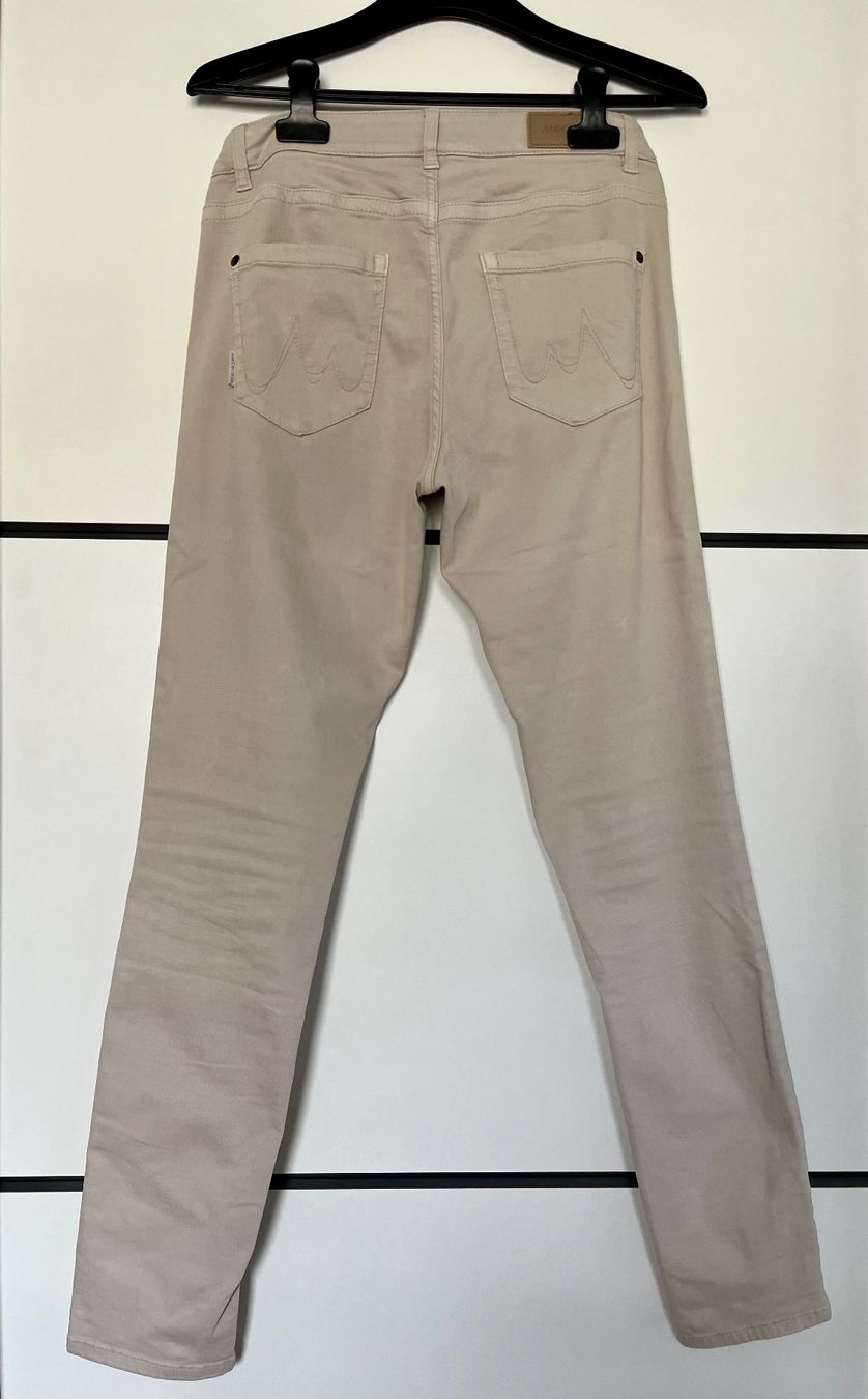 Marc Cain Pantaloni: Pantalon beige Marc Cain taille 36/38 – Usato da Le Crêt-p-Semsales venduto da staglione69 3