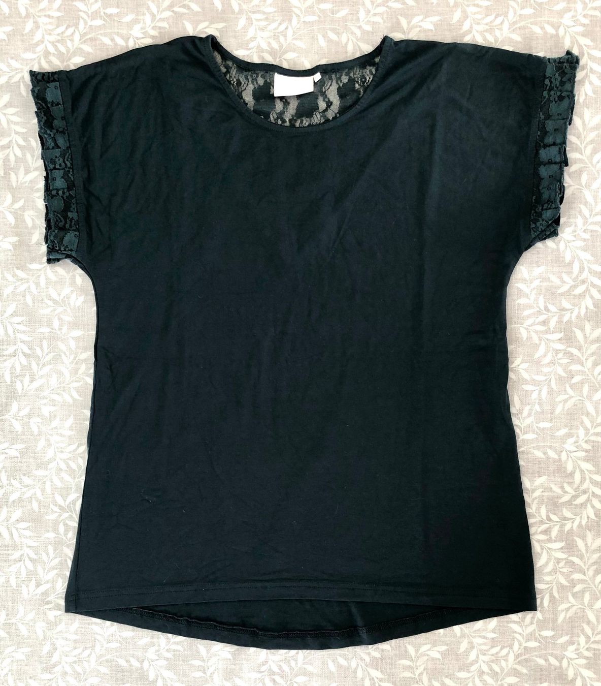 T-shirt: T-shirt Kaffe taille M/L – Nuovo (secondo la descrizione) da Le Crêt-p-Semsales venduto da staglione69