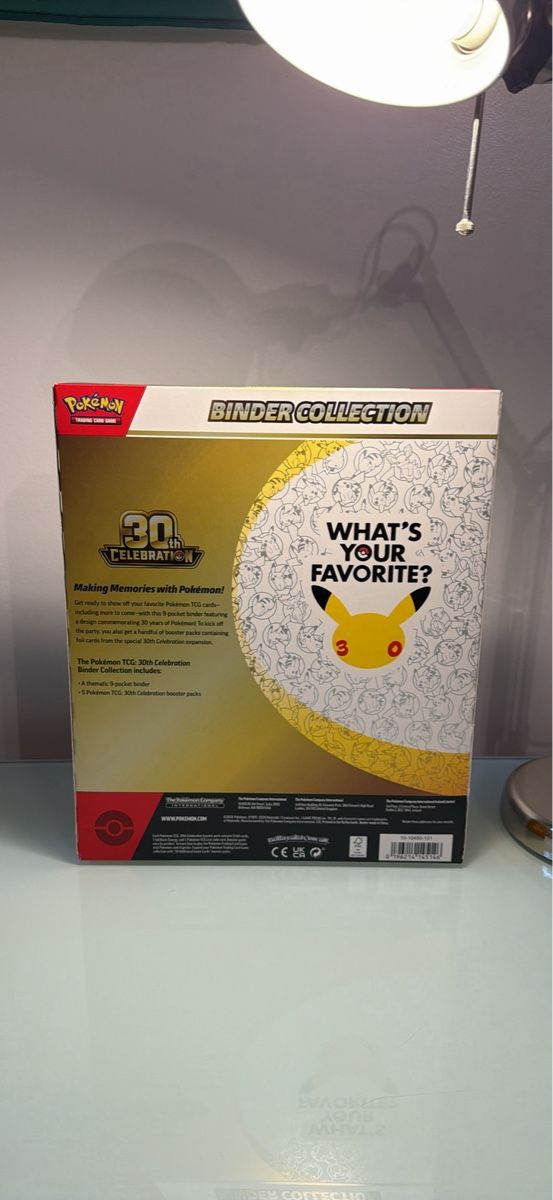 Pokémon Carte collezionabili: Pokémon 30th Celebration Binder Collection  – Nuovo e nell'imballaggio originale da Chêne-Bourg venduto da alz_89qk 2