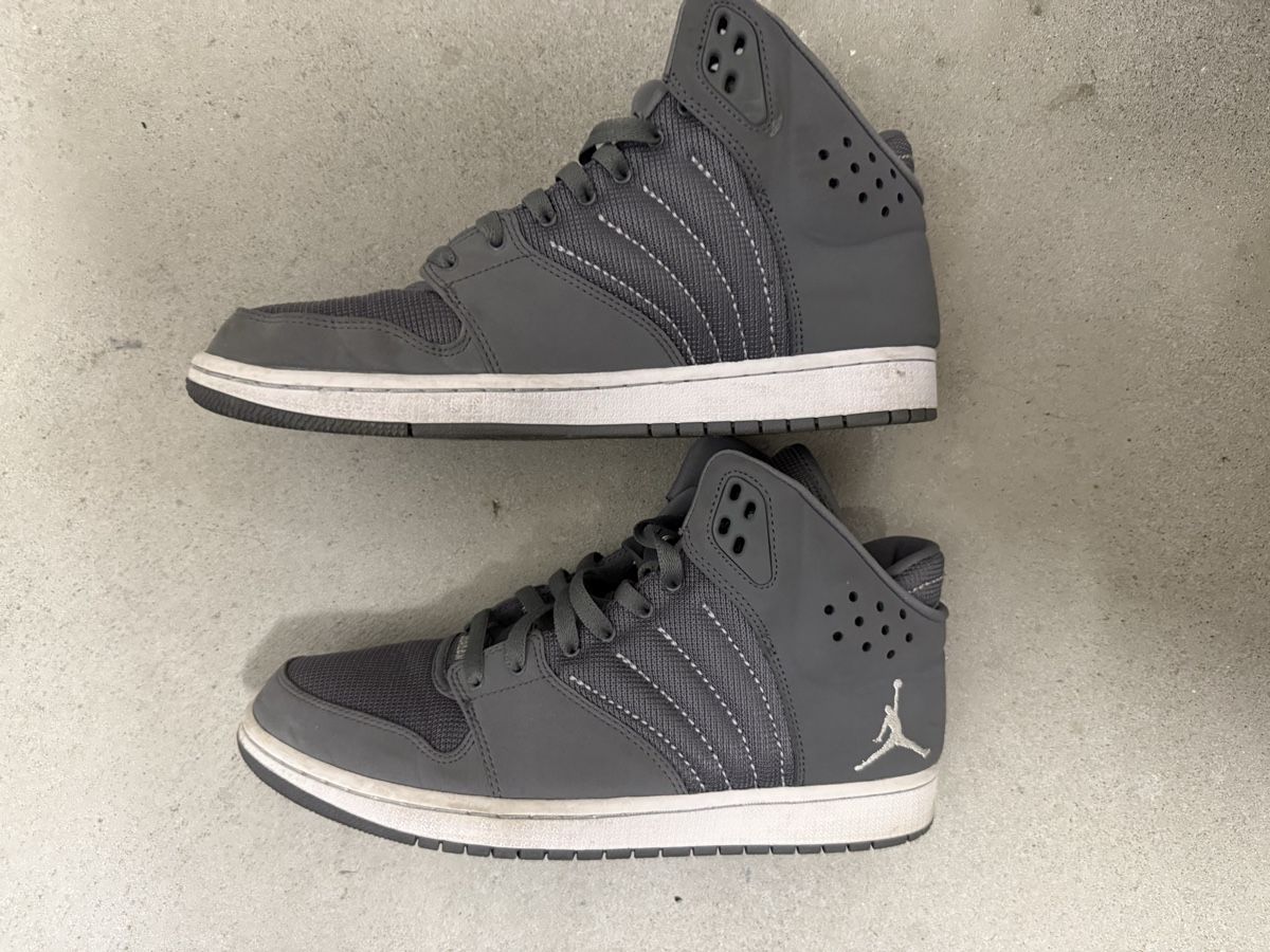 Jordan Scarpe da uomo: Jordan Sneaker Flight 45 – Nuovo (secondo la descrizione) da Rümlang venduto da san_pw8x