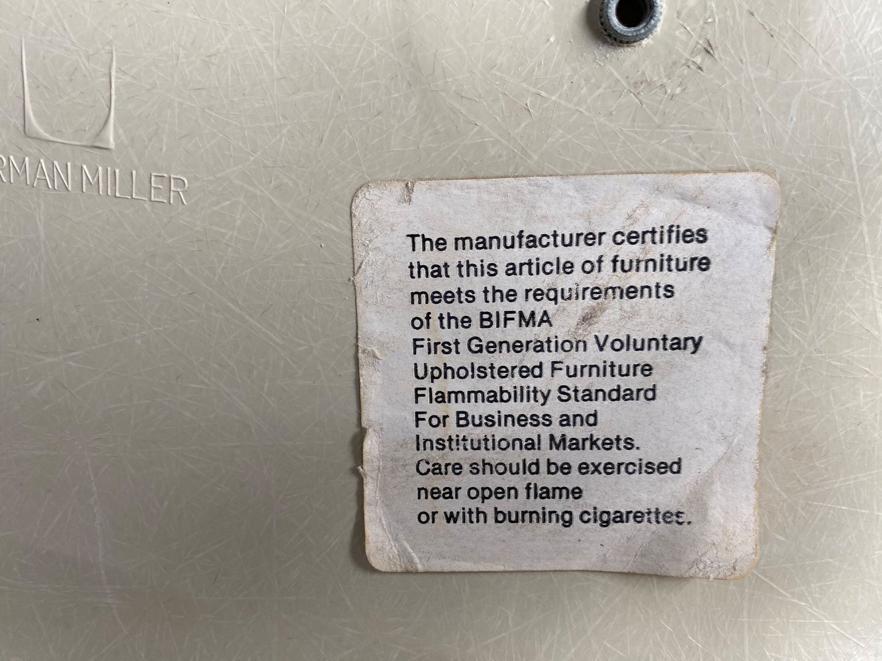 Eames Stühle: Eames Arm-Chair in Parchment / braun – Gebraucht aus Oberentfelden von Swissair72 7