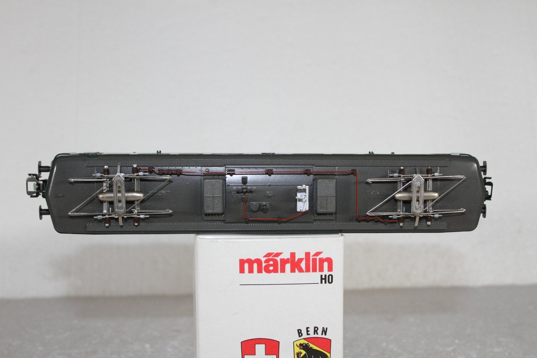 Märklin Modellini di ferrovie: Märklin 3338 SBB Ae 6/6 Bern DC analog – Usato da Triesen venduto da cor_62ts 5