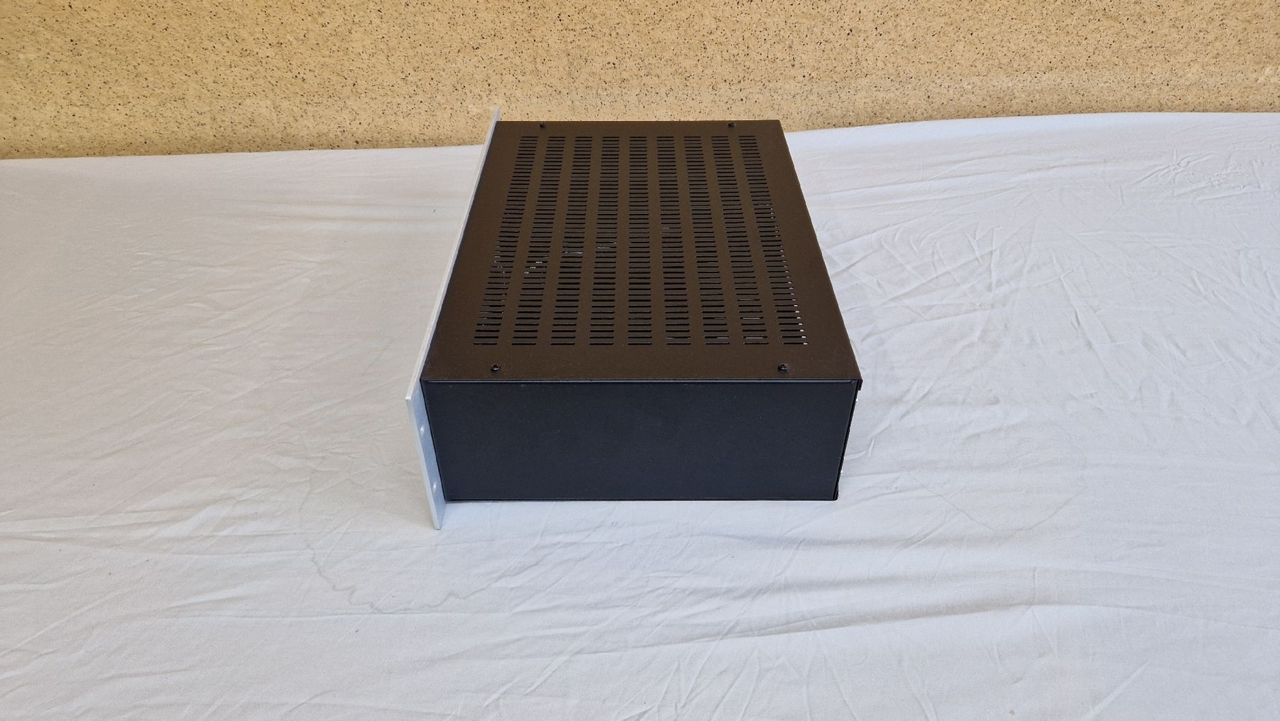 Sonstiges Zubehör: 19" Gehäuse 3HE – Gebraucht aus Homberg b. Thun von Pro_speaker 1