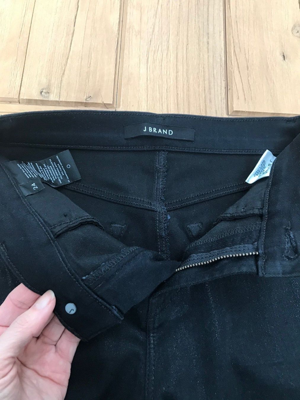 Jeans: J Brand Jeans schwarz, Gr. 24 – Nuovo (secondo la descrizione) da Kilchberg venduto da boudoir076 4