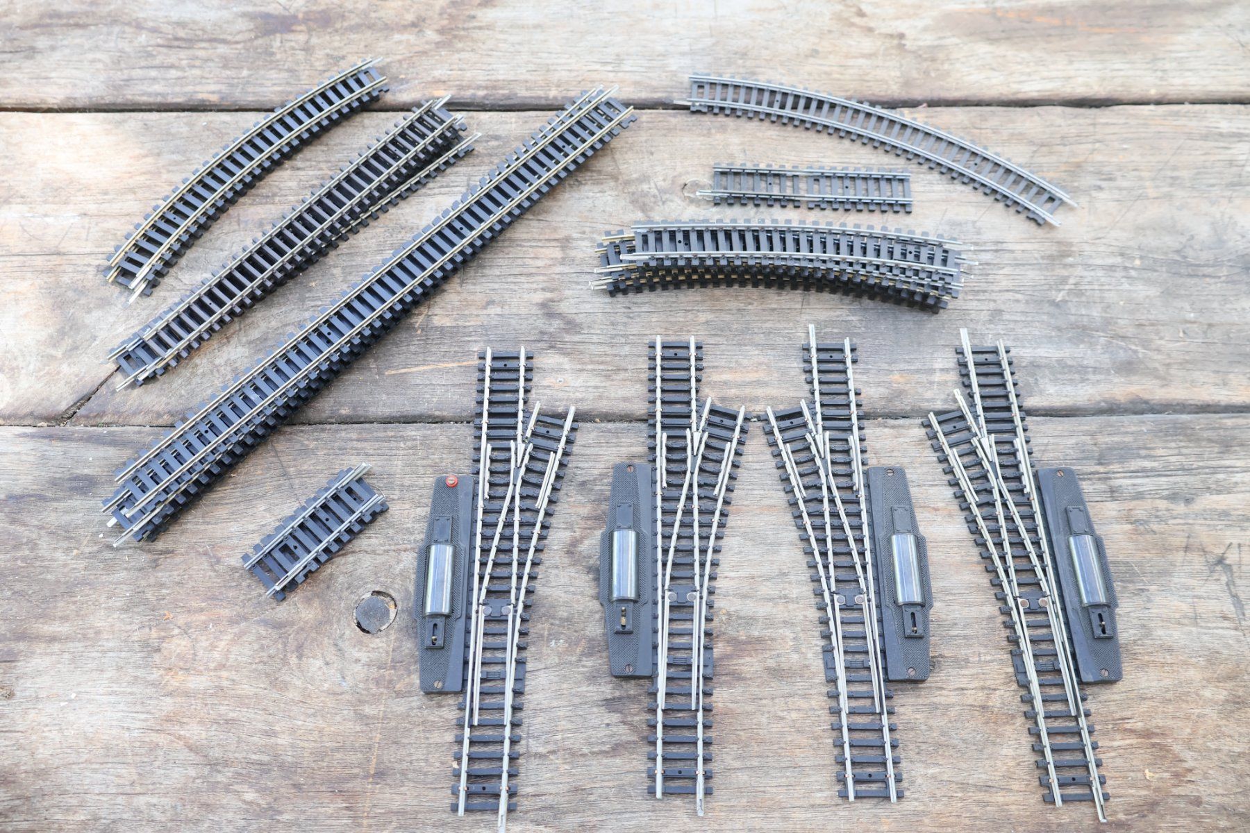 Lima Modellini di ferrovie: LIMA Weichen + Schienen Set - H0 DC – Usato da Winterthur venduto da Monstera 1