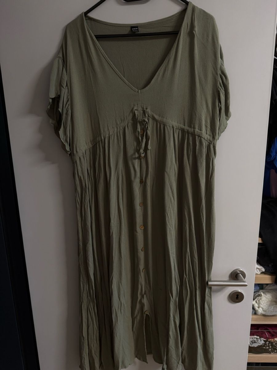 Completi & Tailleur: Umstandskleid und Tshirts, große L, einzeln oder als Set – Nuovo (secondo la descrizione) da Oftringen venduto da mercedes019 8