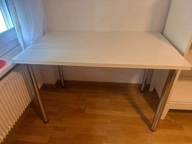 Tische: Tisch – Gebraucht aus Winterthur von nicole_gisler