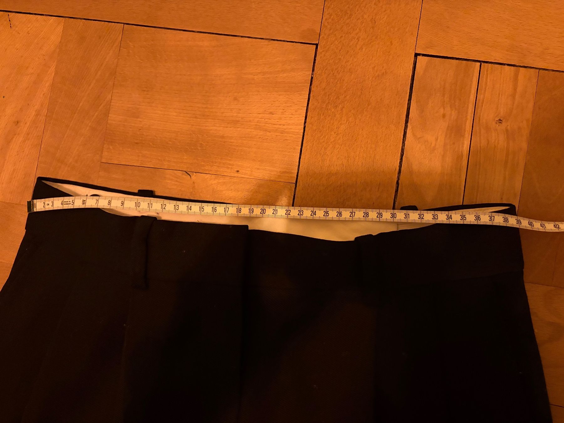 Cos Pantaloni: Woll-Stoffhose von Cos, Gr. 36 – Usato da Zürich venduto da 28881084 6
