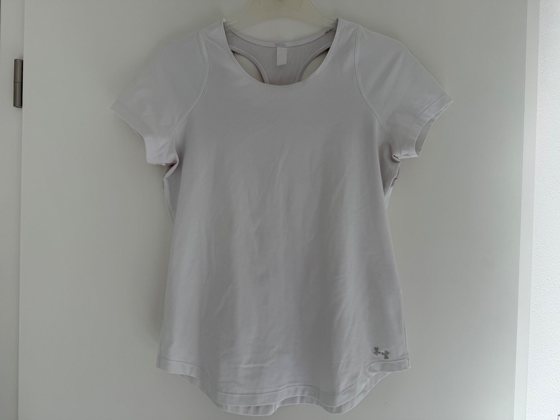 Under Armour Top: Under Armour workout sport top size S – Usato da Muzzano venduto da Sidney_3